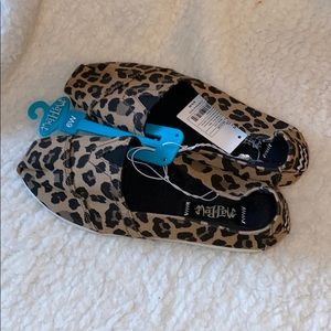 Brand new Leopard Print Women Flats